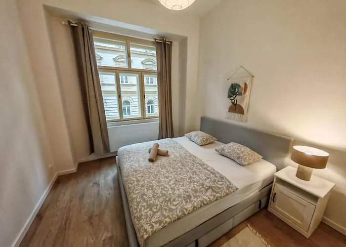 Lägenhet Modern 1br In Trendy Zizkov Prag