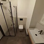 Modern 1br In Trendy Zizkov