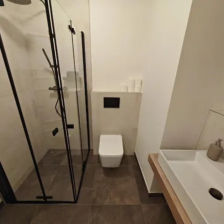 Modern 1br In Trendy Zizkov *